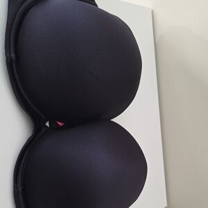 Black Strapless Padded Push Up Bra.